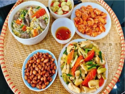 Trong bữa cơm, người Nhật thường không làm điều này để tránh tăng cân, tiểu đường và bệnh dạ dày, tiếc là nhiều người Việt vẫn chưa chịu từ bỏ thói quen