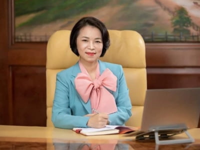 Vợ tỷ phú Phạm Nhật Vượng giành lại vị trí trong top giàu từ tay đại gia Nam Định