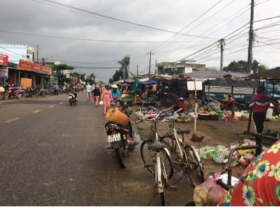 Phú Yên: Tình trạng mất ATGT ở khu vực Chợ Sơn Thành Đông vẫn chưa được xử lý