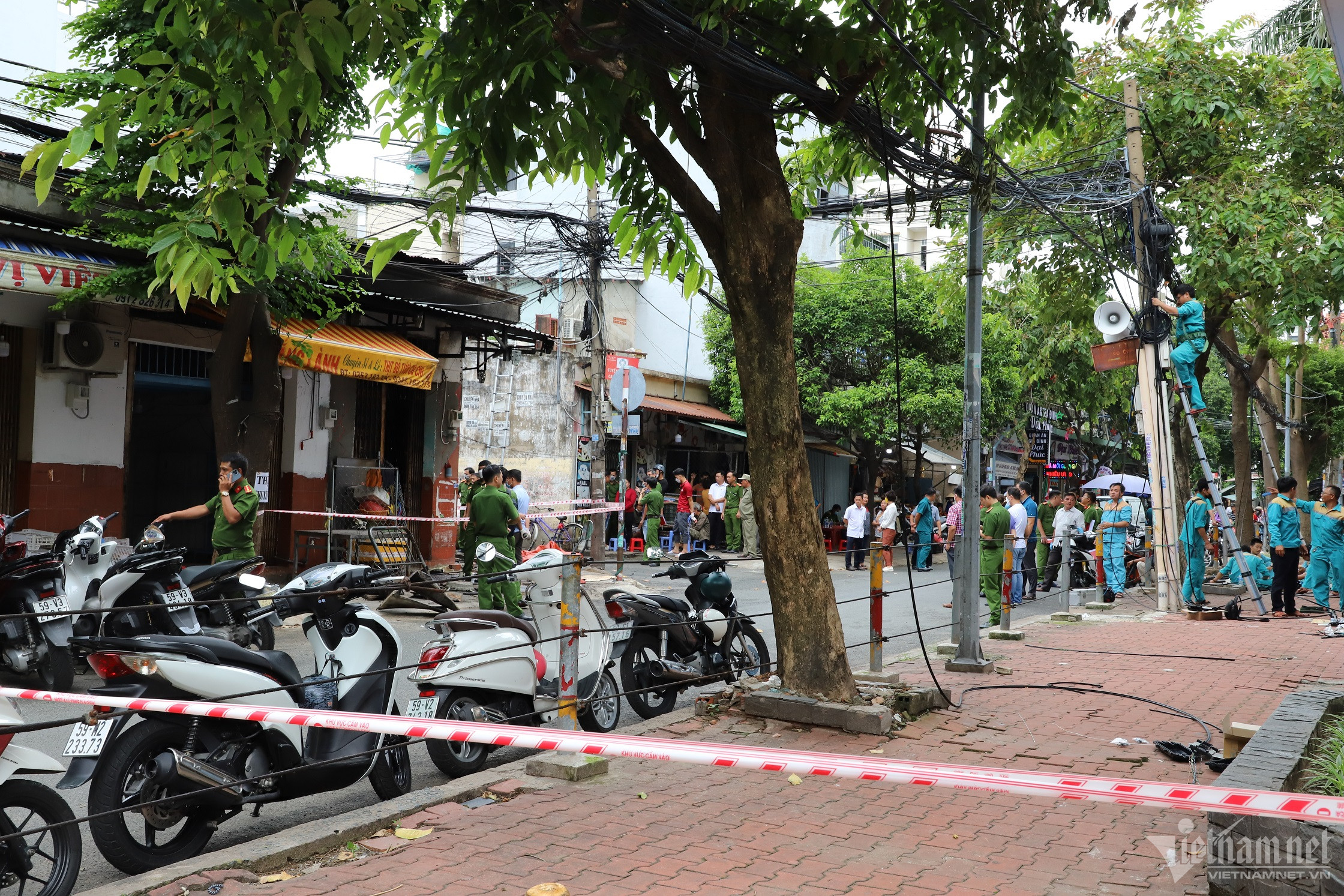 TP.HCM: Cháy căn nhà khóa trái cửa, hai em nhỏ tử vong