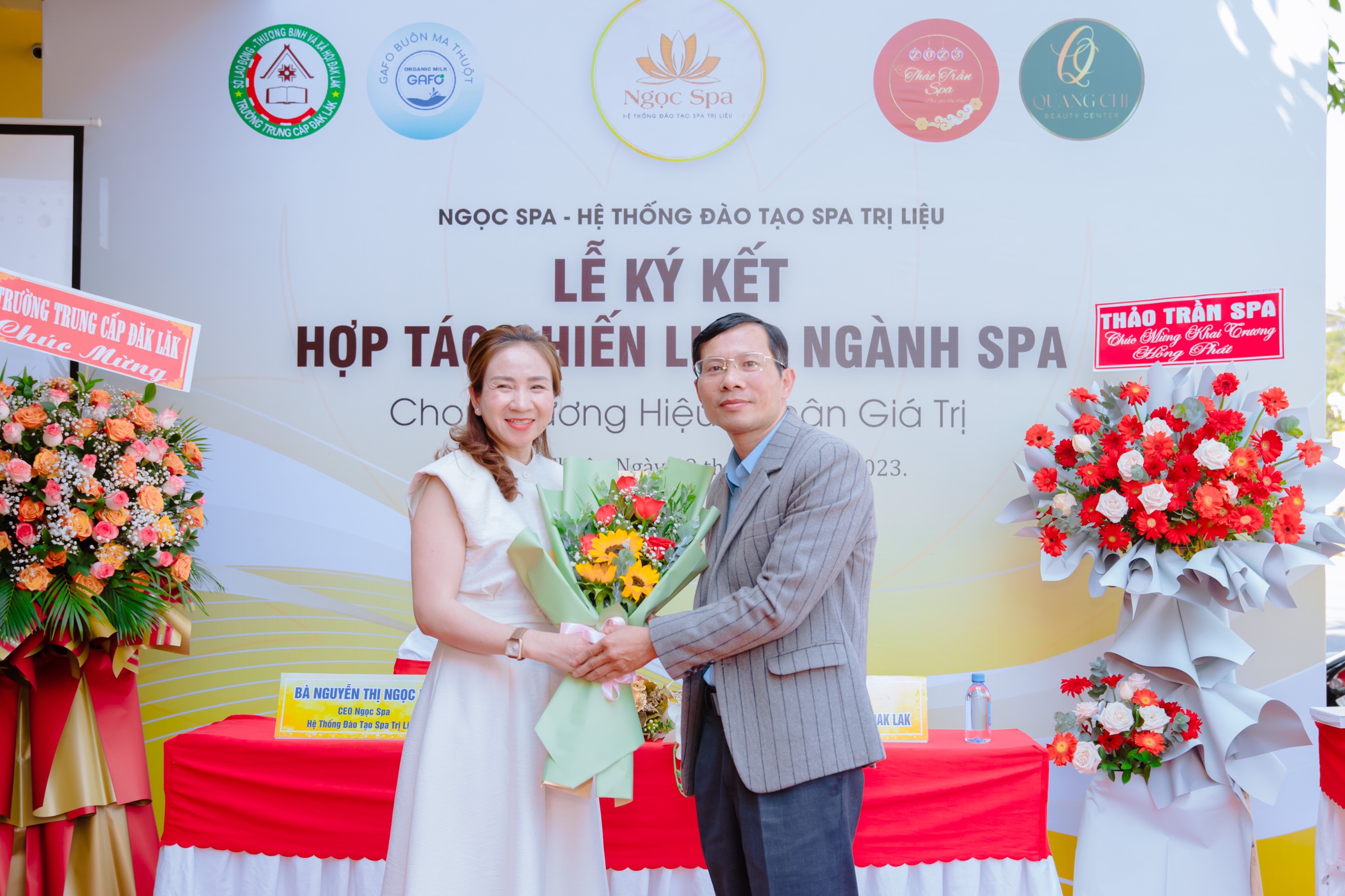 Lễ ký kết hợp tác chiến lược Spa giữa Ngọc Spa cùng nhà trường và các doanh nghiệp