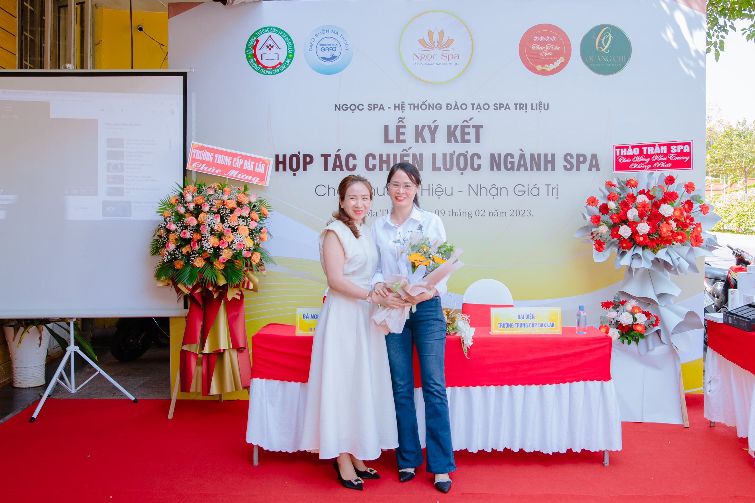 Lễ ký kết hợp tác chiến lược Spa giữa Ngọc Spa cùng nhà trường và các doanh nghiệp