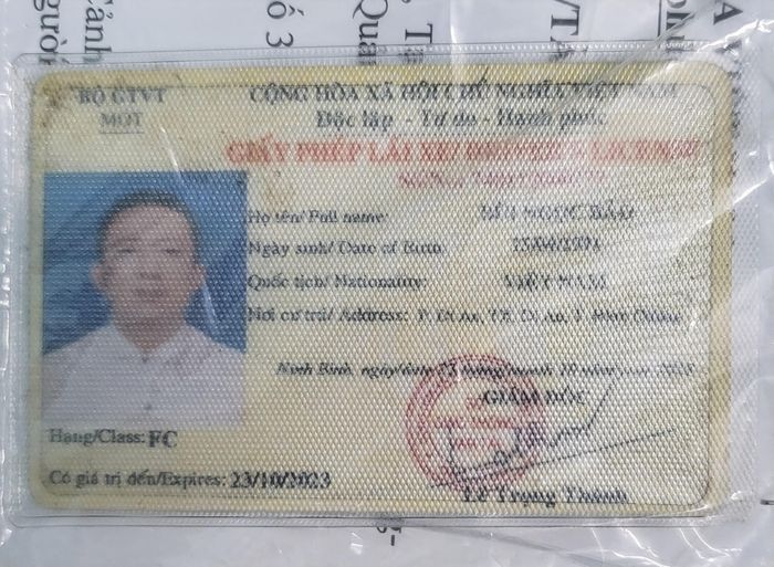 Nhiều tài xế dùng bằng, tem kiểm định giả vượt cao tốc
