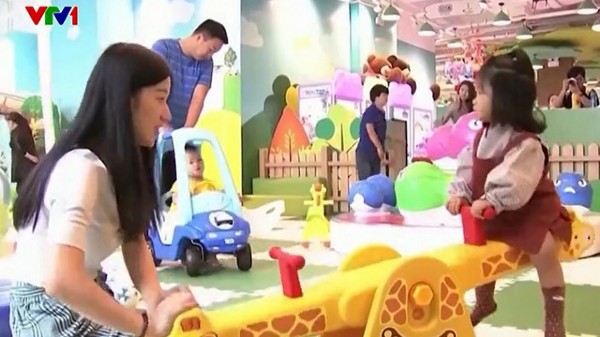 Báo động về tỷ lệ sinh ngày càng giảm tại Trung Quốc