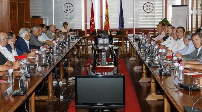 LĐBĐ Tây Ban Nha chính thức yêu cầu chủ tịch Rubiales từ chức