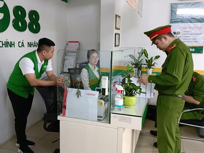 Công an đồng loạt kiểm tra 18 chi nhánh Công ty F88