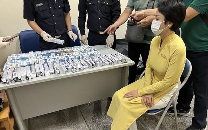 Lộ diện tiếp viên hàng không thứ 5 trong vụ vận chuyển hơn 10kg ma túy từ Pháp về Việt Nam