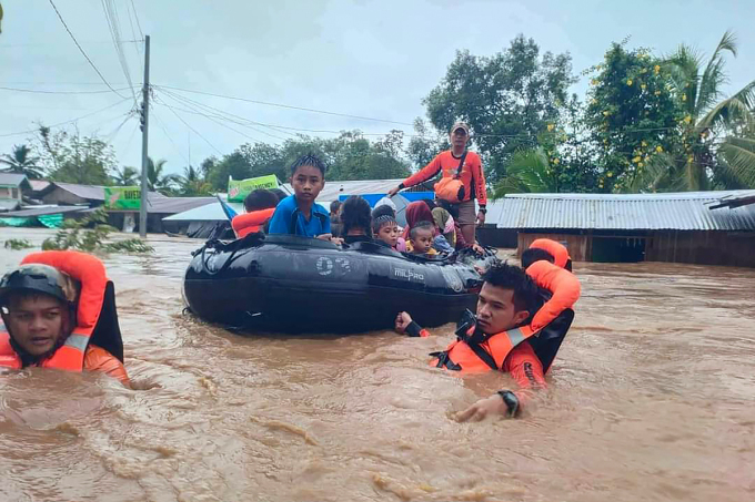 Bão Nalgae khiến 72 người chết ở Philippines