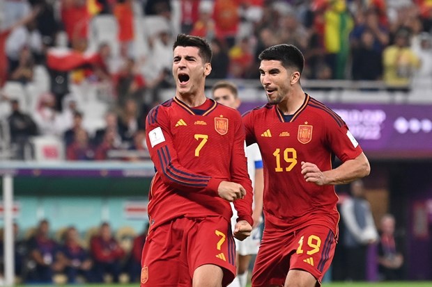 Tây Ban Nha thắng 'hủy diệt' 7-0, chạy đà hoàn hảo cho trận gặp Đức