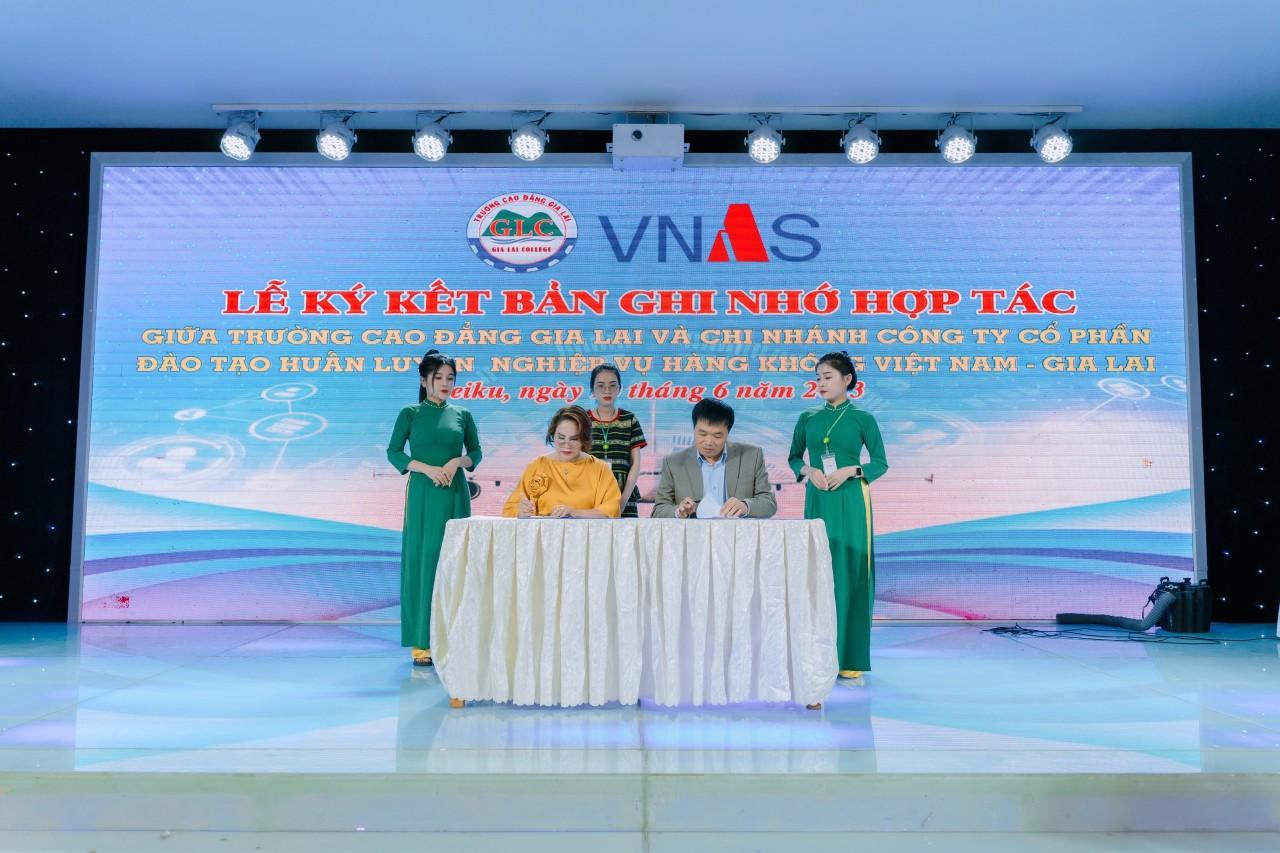 Lễ ra mắt Chi nhánh Công ty Cổ phần Đào tạo Huấn luyện Nghiệp vụ Hàng không Việt Nam (VNAS) - Gia Lai