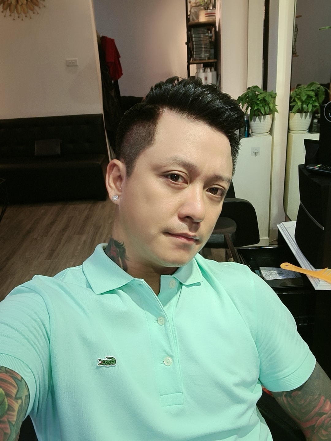 Tiếc nuối nhìn lại những kiểu tóc trước đây của Tuấn Hưng